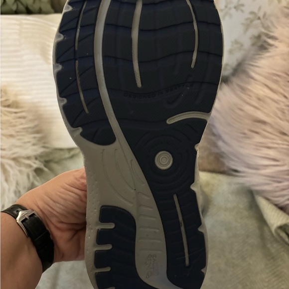 Brooks Shoes Brooks Glycerin 2 Gts Stealth Fit Mens Poshmark